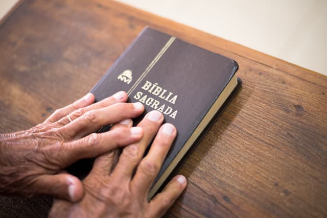 A Bíblia Sagrada